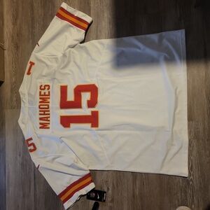 Mahomes 3XL kansas city chiefs jersey nwt with superbowl patch